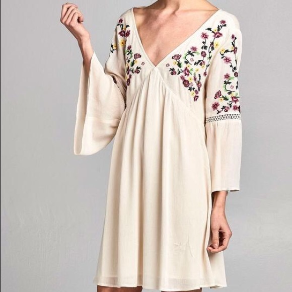 Boho Floral Embroidery Bell Dress - Picture 7 of 7